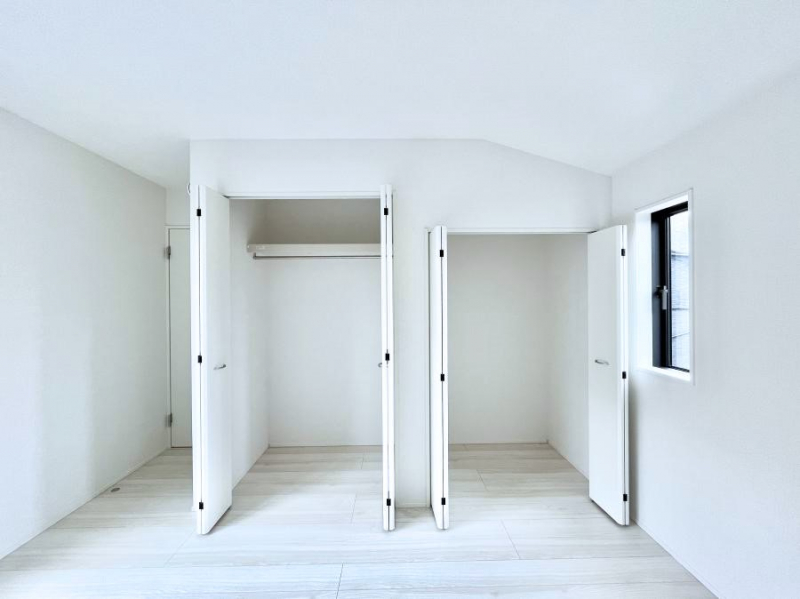 ���[�@�����Ղ�̎��[�X�y�[�X�ŉ��K�ɕ�点���� 