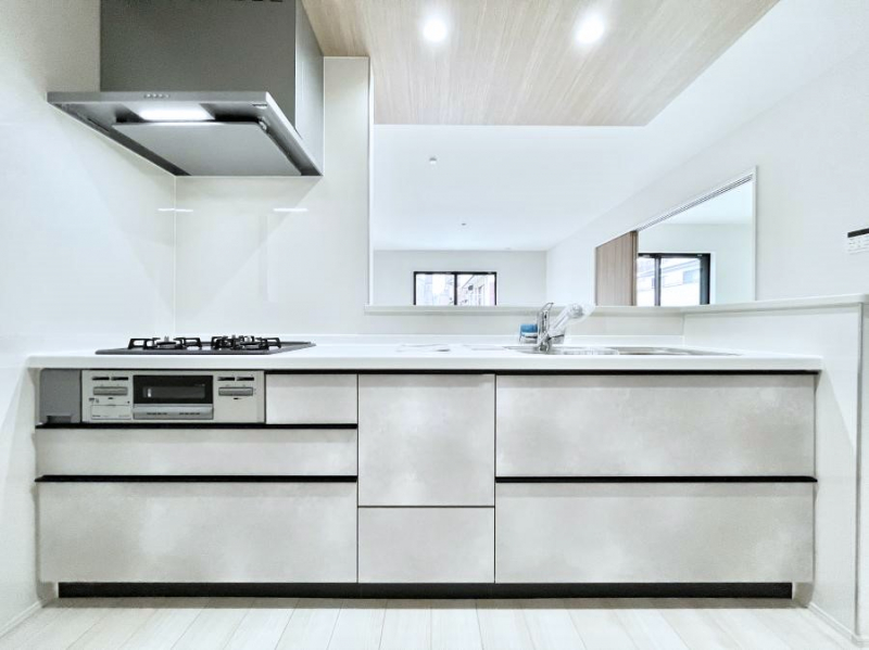 �L�b�`���@�������������I�ɁA�y�����I�V�X�e���L�b�`��  