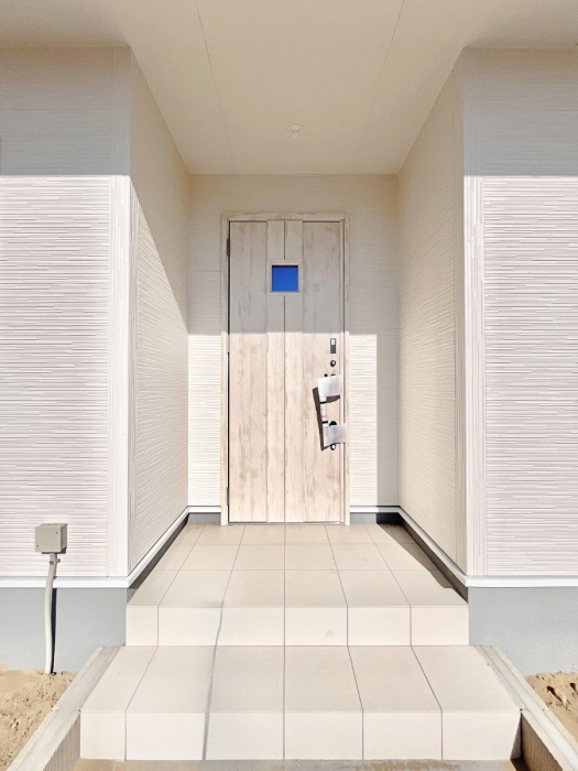 ���ց@��؂ȉƑ��A���q���o�}���錺�ցB