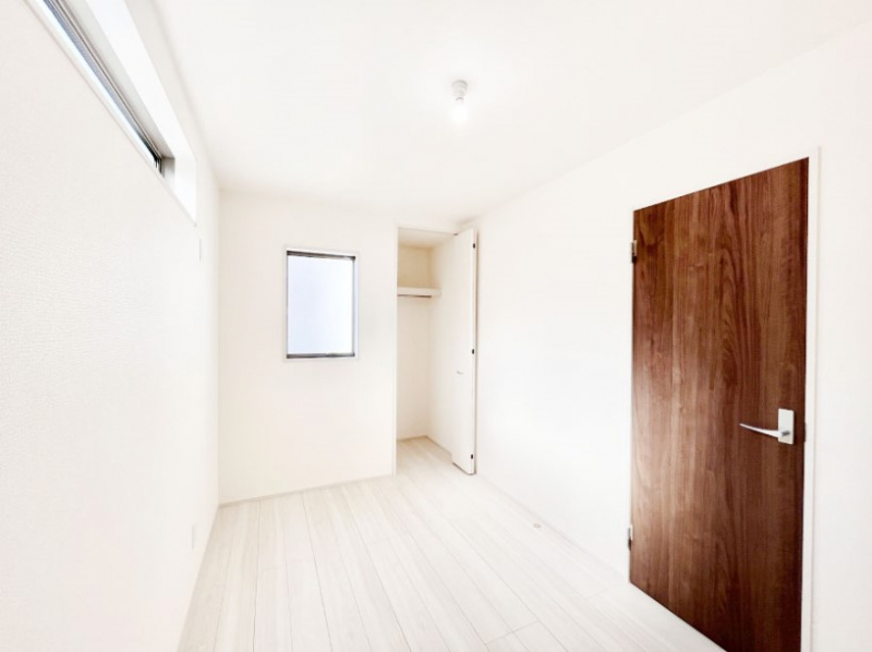 ���̑����ρ@�N���[�[�b�g�t���̂������ŃX�b�L���Ƃ�����Ԃł�����芰���܂��B