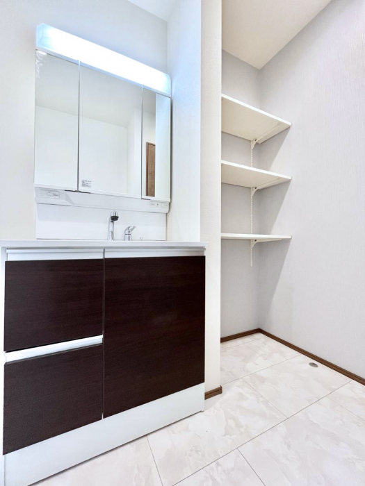 ���̑��@�������̂�����K��Ԃł��B�����̐g�x�x���C�����ǂ����g�������܂��B 