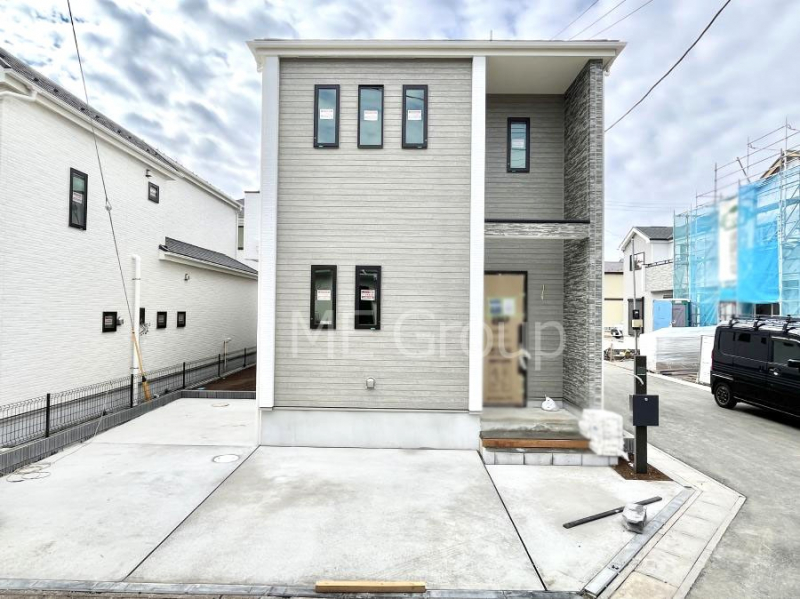 ���n�O�ώʐ^�@�������ꂽ�O�ρA�㎿�ȏZ��Ԃ��L���鎺���͉i�����S���ĉ߂�����Z���ł��B 