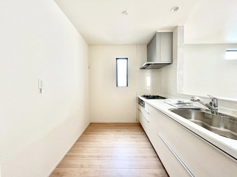 �L�b�`���@��Ƃ肠��L�b�`���ł͂��Ƒ��Ɗy�������������ł��܂��B