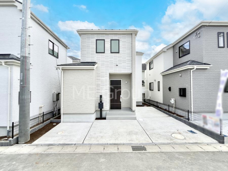 ���n�O�ώʐ^�@�������ꂽ�O�ρA�㎿�ȏZ��Ԃ��L���鎺���͉i�����S���ĉ߂�����Z���ł��B 