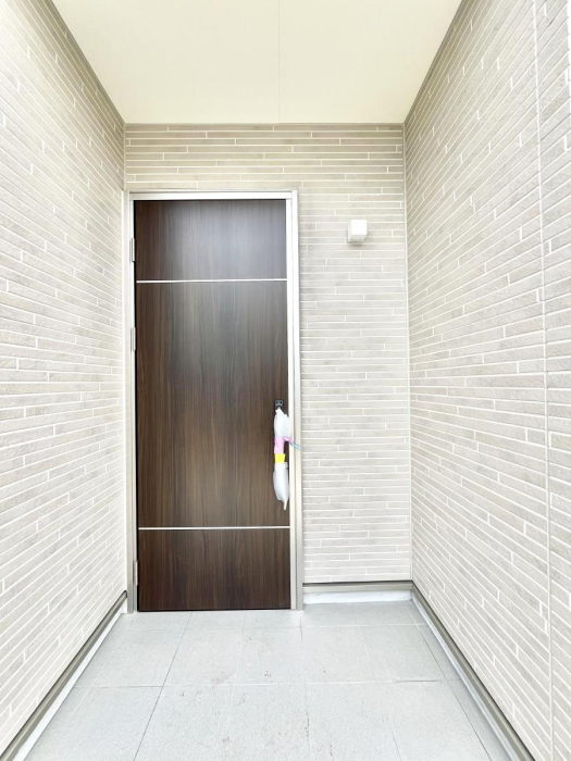 ���ց@��؂ȉƑ��A���q���o�}���錺�ցB