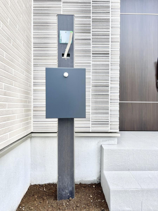 ���̑��@�V���v���f�U�C���̃|�X�g�B