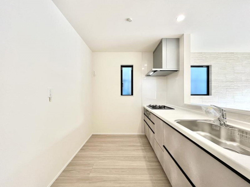 �L�b�`���@��Ƃ肠��L�b�`���ł͂��Ƒ��Ɗy�������������ł��܂��B