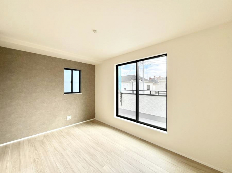 ���̑����ρ@�o���R�j�[���J�������v���X���Ă����m��