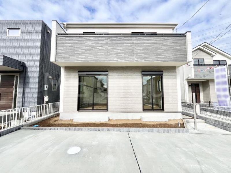 ���n�O�ώʐ^�@�������ꂽ�O�ρA�㎿�ȏZ��Ԃ��L���鎺���͉i�����S���ĉ߂�����Z���ł��B 