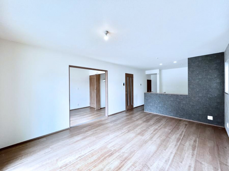 ���̑����ρ@�Ƒ������R�ƏW�܂�e���̃X�y�[�X�ɂȂ肻��