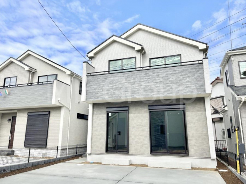 ���n�O�ώʐ^�@�������ꂽ�O�ρA�㎿�ȏZ��Ԃ��L���鎺���͉i�����S���ĉ߂�����Z���ł��B 