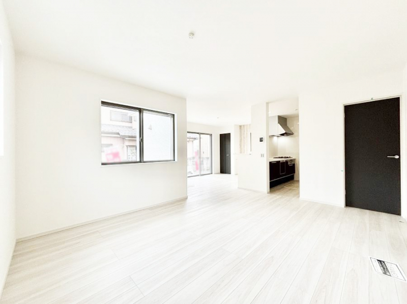 ���̑����ρ@�Ƒ������R�ƏW�܂�e���̃X�y�[�X�ɂȂ肻��