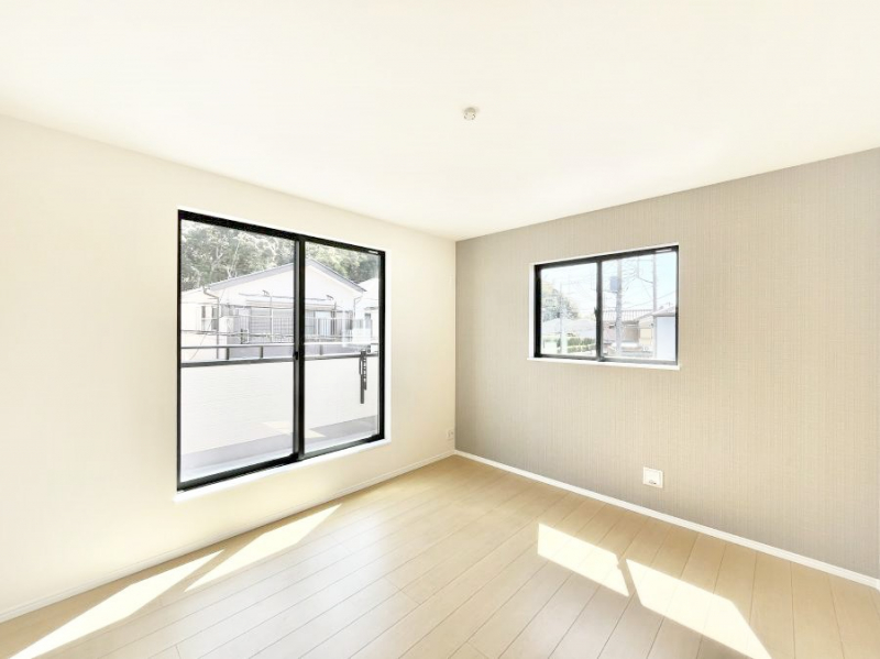 �Q���@�g���₷���`�Ńx�b�g��Ƌ�̒u�����ɂ����邱�Ƃ�����܂���B   