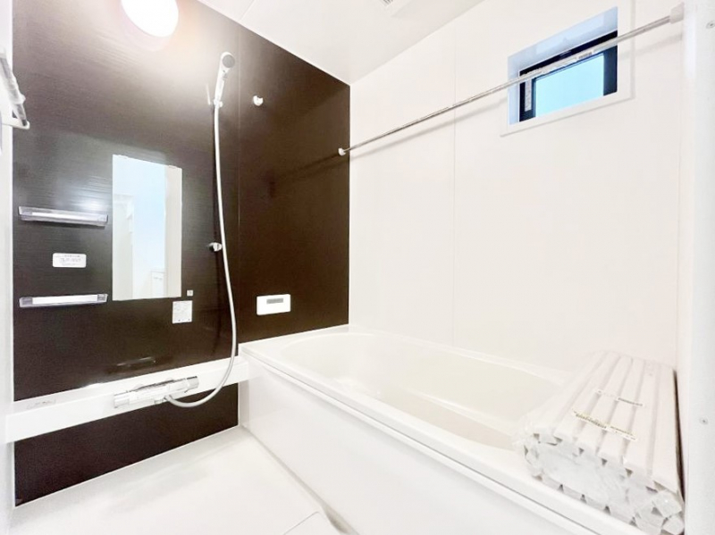 �����@����̔�������Ă���閾�邢�������̂���o�X���[��