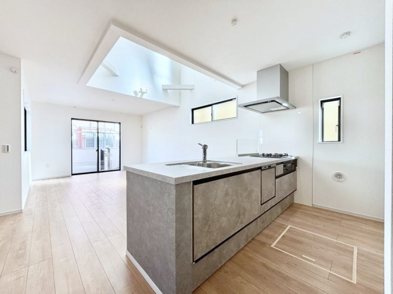 �L�b�`���@�J�E���^�[�z���Ɋy����������ׂ�B�����̂������������Ɣ��������Ȃ肻���ł��ˁB 