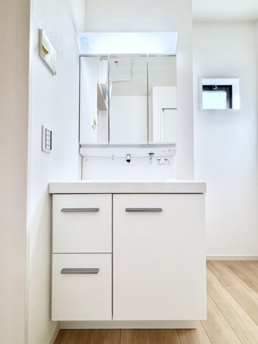 ���ʑ�E���ʏ��@�傫�����₷���O�ʋ��Ő�����������ʑ�́A�g�����Ȃ݃`�F�b�N�┧�̂������ɂ������߂ł��B 