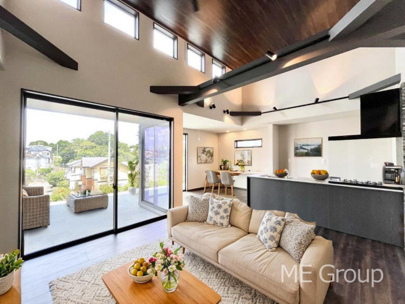 ���r���O�@���Ƒ��̓��₩�Șb�����ŕ�܂�閾�邢���r���O  ���Ƌ��CG�ł�