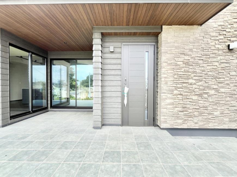 ���ց@��؂ȉƑ��A���q���o�}���錺�ցB