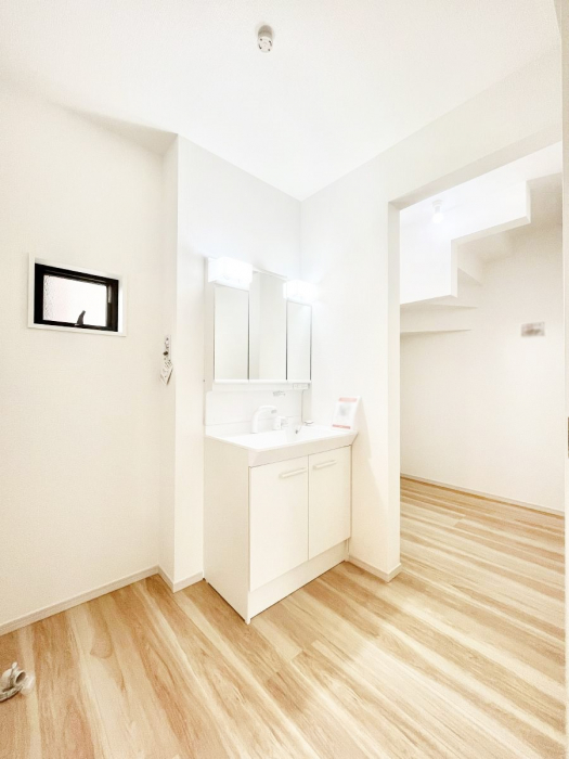 ���̑��@���l�����[�t���̐��ʎ��B��Ƃ�̐��ʃX�y�[�X�ŖZ�������̐g�x�x���X���[�Y�ɁI