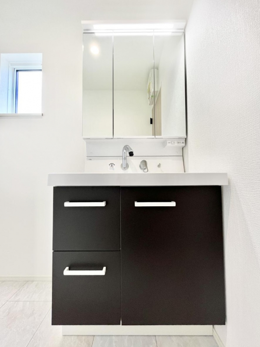 ���ʑ�E���ʏ��@���[�͂Ƌ@�\���ɗD�ꂽ���ʉ��ϑ�  