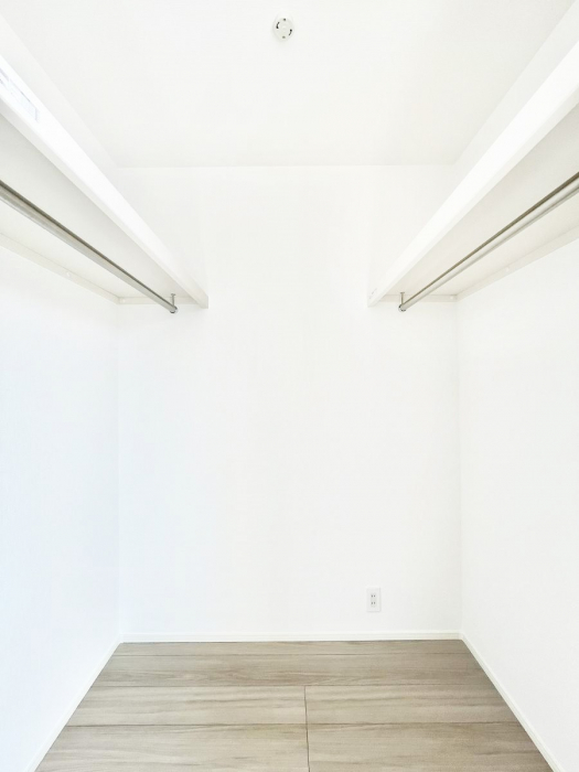 ���̑��@�ߗނ��n���K�[�Ɋ|�����܂܎��[�ł���WIC�B�ߗނ̐������ڂ����₷���ĕ֗��ł��I