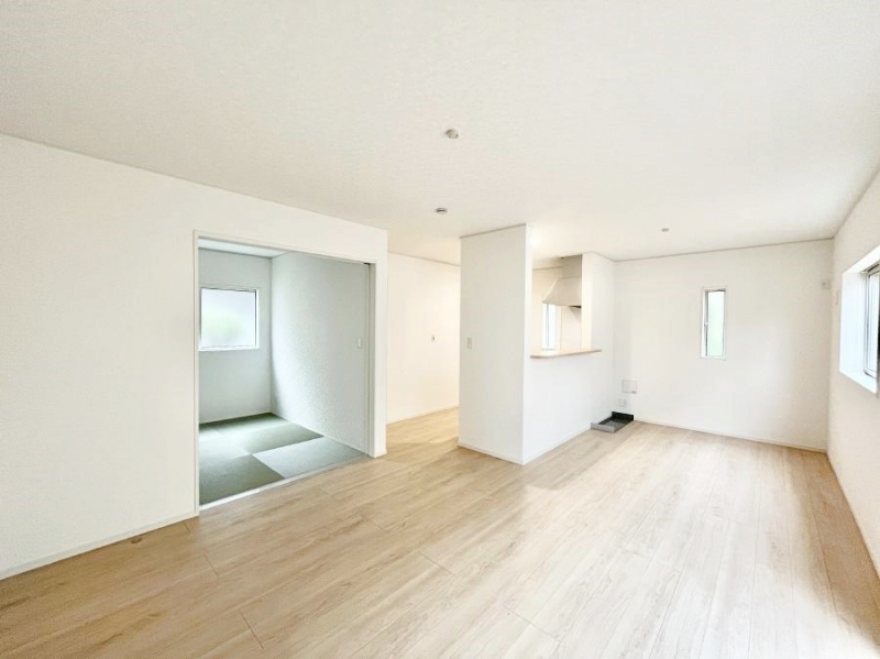 ���̑����ρ@�V���v���ȃf�U�C���Ȃ̂ŃC���e���A���l����̂��y���݂ł��ˁI