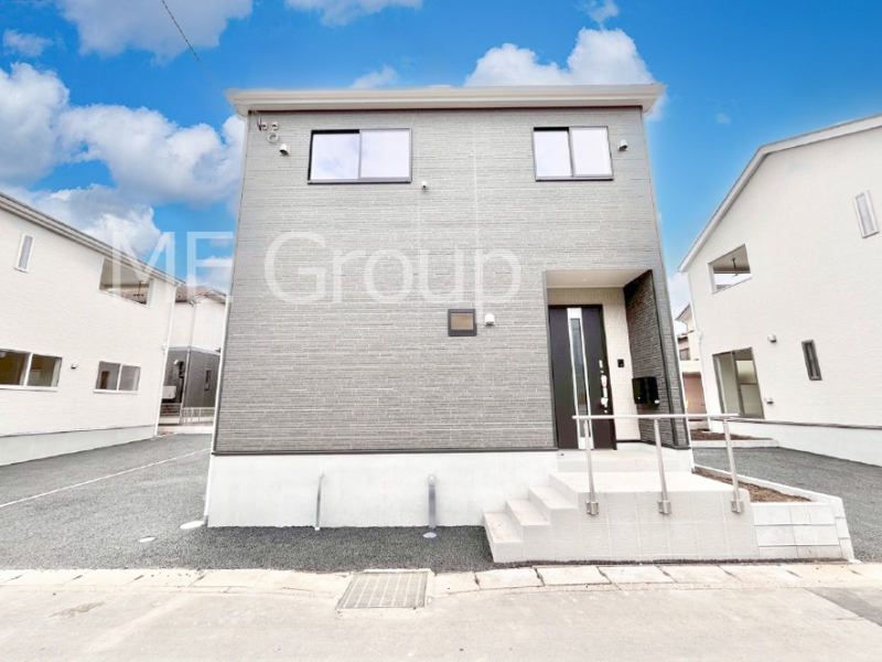 ���n�O�ώʐ^�@�������ꂽ�O�ρA�㎿�ȏZ��Ԃ��L���鎺���͉i�����S���ĉ߂�����Z���ł��B 