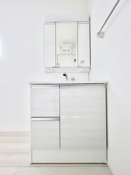 ���ʑ�E���ʏ��@���[�͂Ƌ@�\���ɗD�ꂽ���ʉ��ϑ�