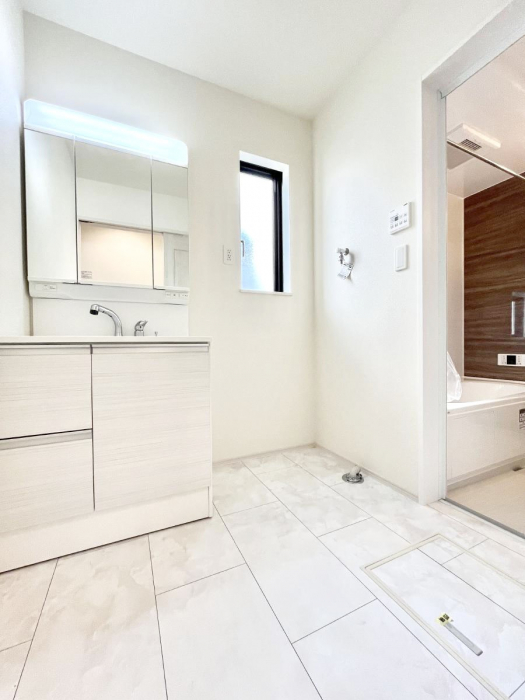 ���̑��@�������̂�����K��Ԃł��B�����̐g�x�x���C�����ǂ����g�������܂��B 