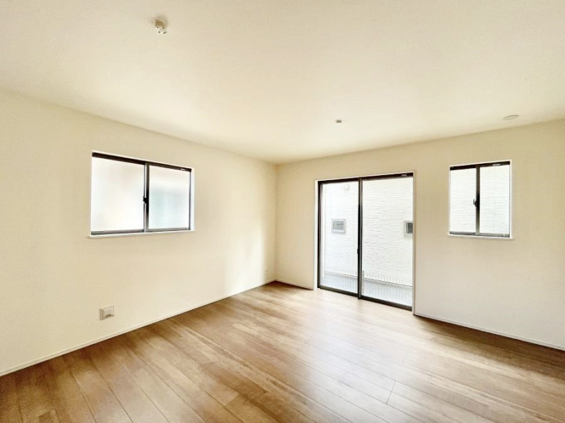 ���r���O�@�傫�ȑ����炽���Ղ�̗z���ƕ����������郊�r���O