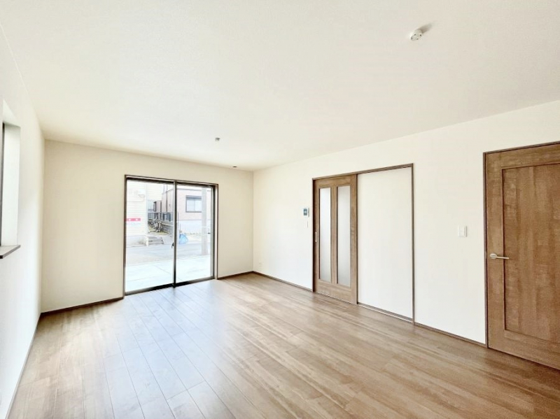 ���r���O�@�Ƒ��c���̎��Ԃ����������Ȃ��났�̃��r���O�_�C�j���O�B