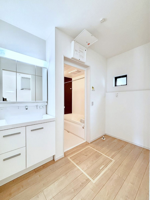 ���̑��@��Ƃ�̐��ʃX�y�[�X�Œ��̐g�x�x�����N���N  