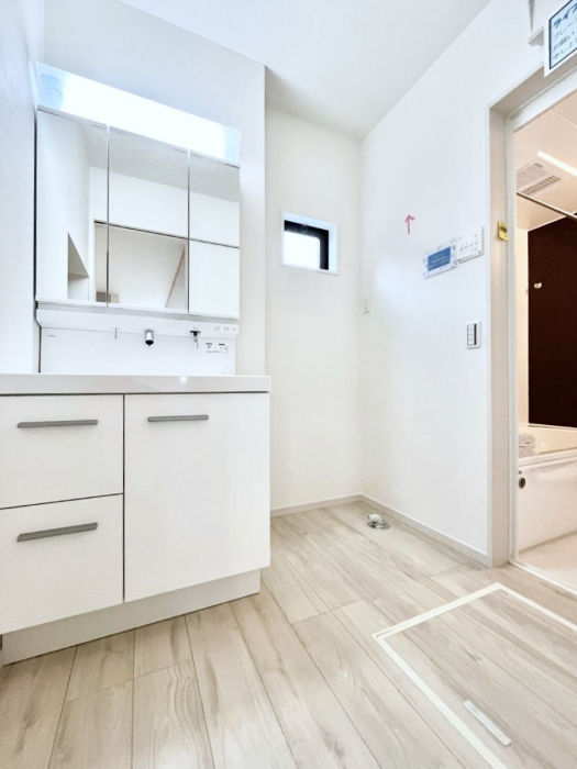 ���̑��@�������̂�����K��Ԃł��B�����̐g�x�x���C�����ǂ����g�������܂��B 