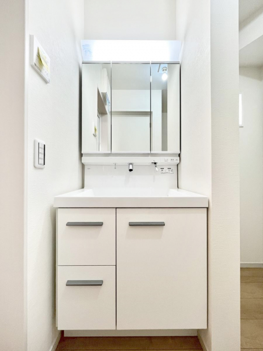 ���ʑ�E���ʏ��@���[�͂Ƌ@�\���ɗD�ꂽ���ʉ��ϑ�