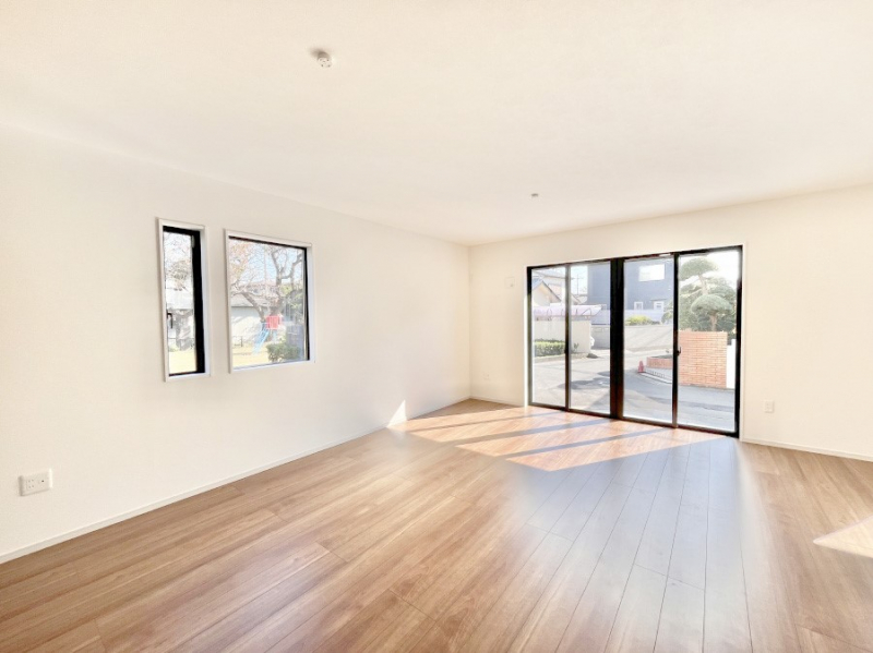 ���̑����ρ@���邢�z���������A�����̕��͋C�ɖ��������_�C�j���O�B   