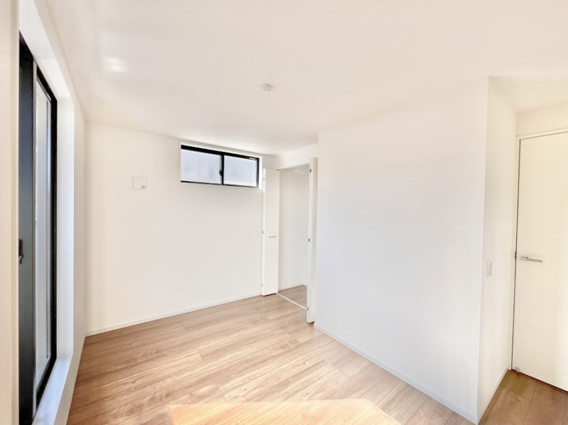 �Q���@�g���₷���`�Ńx�b�g��Ƌ�̒u�����ɂ����邱�Ƃ�����܂���B   