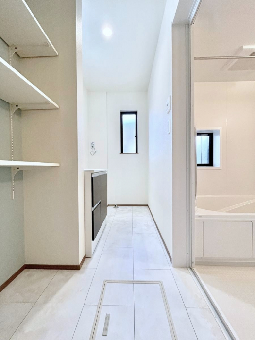 ���̑��@���l���ɂ�����^�I���ނ��܂ȂǃX�g�b�N�����[����̂ɕ֗��ł��B