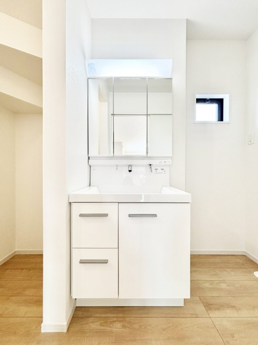 ���ʑ�E���ʏ��@���[�͂Ƌ@�\���ɗD�ꂽ���ʉ��ϑ�