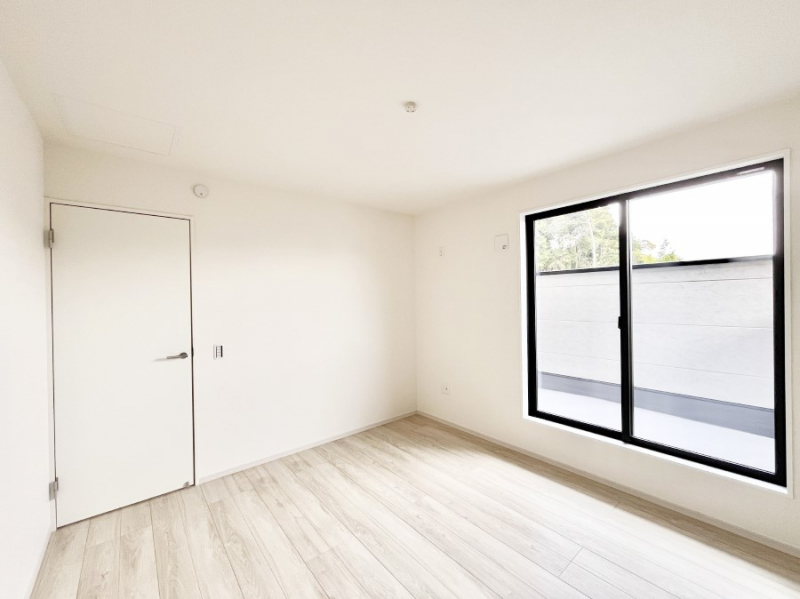 ���̑����ρ@�o���R�j�[���J�������v���X���Ă����m��