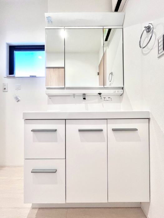 ���ʑ�E���ʏ��@�傫�����₷���O�ʋ��Ő�����������ʑ�́A�g�����Ȃ݃`�F�b�N�┧�̂������ɂ������߂ł��B 