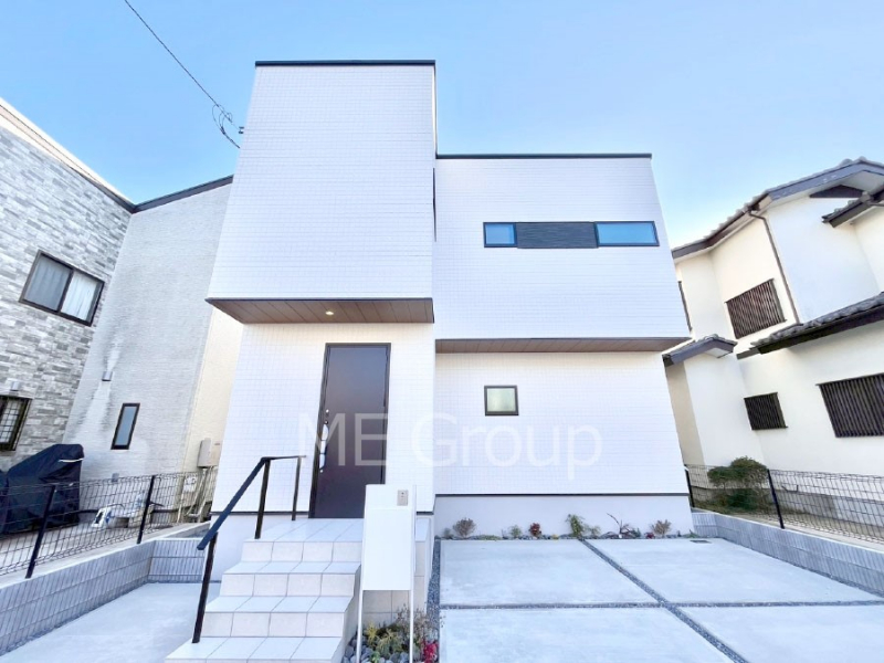 ���n�O�ώʐ^�@�������ꂽ�O�ρA�㎿�ȏZ��Ԃ��L���鎺���͉i�����S���ĉ߂�����Z���ł��B 