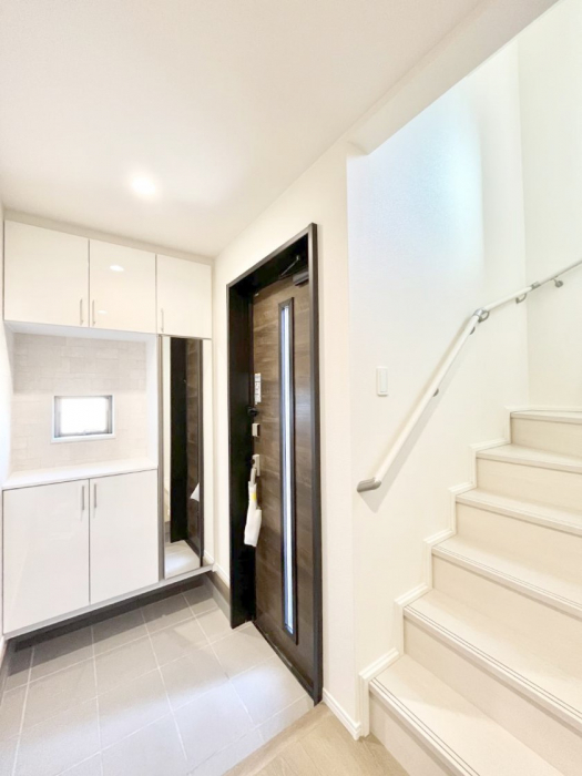 ���ց@�Ƒ��̋A��₨�q�l�������������}���錺��