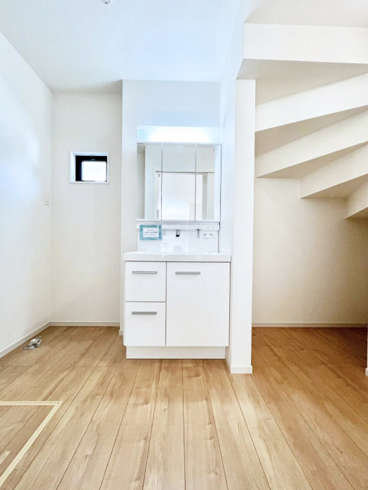 ���ʑ�E���ʏ��@�傫�����₷���O�ʋ��Ő�����������ʑ�́A�g�����Ȃ݃`�F�b�N�┧�̂������ɂ������߂ł��B 