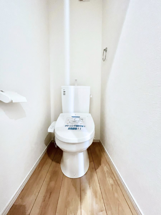 �g�C���@�E�H�V�����b�g�t���g�C����1�K��2�K���ꂼ��ɔz�u����Ă��ĂƂĂ��֗��ł��B 