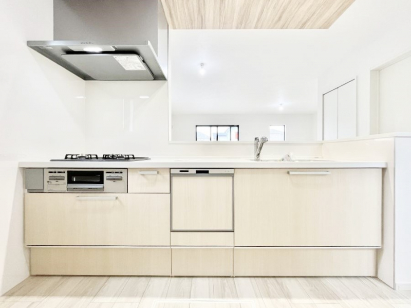 �L�b�`���@�������������I�ɁA�y�����I�V�X�e���L�b�`��