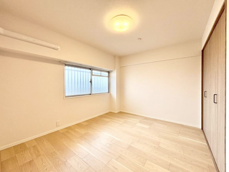 �q�������@-