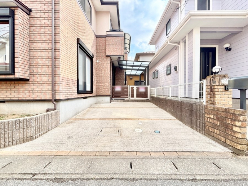 �@�����Ɍ������Ȃ����ԃX�y�[�X�B