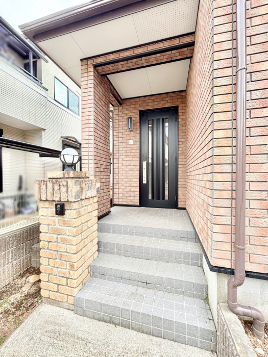 ���ց@��؂ȉƑ��A���q���o�}���錺�ցB