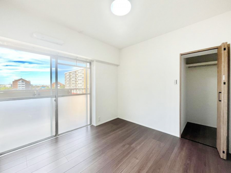 �Q���@�g���₷���`�Ńx�b�g��Ƌ�̒u�����ɂ����邱�Ƃ�����܂���B   