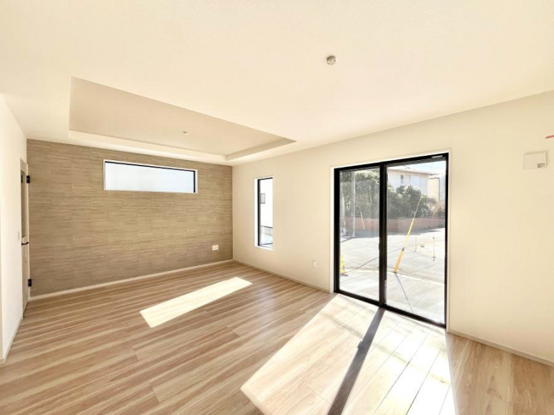 ���̑����ρ@�傫�ȑ����炽���Ղ�̗z���ƕ����������郊�r���O  